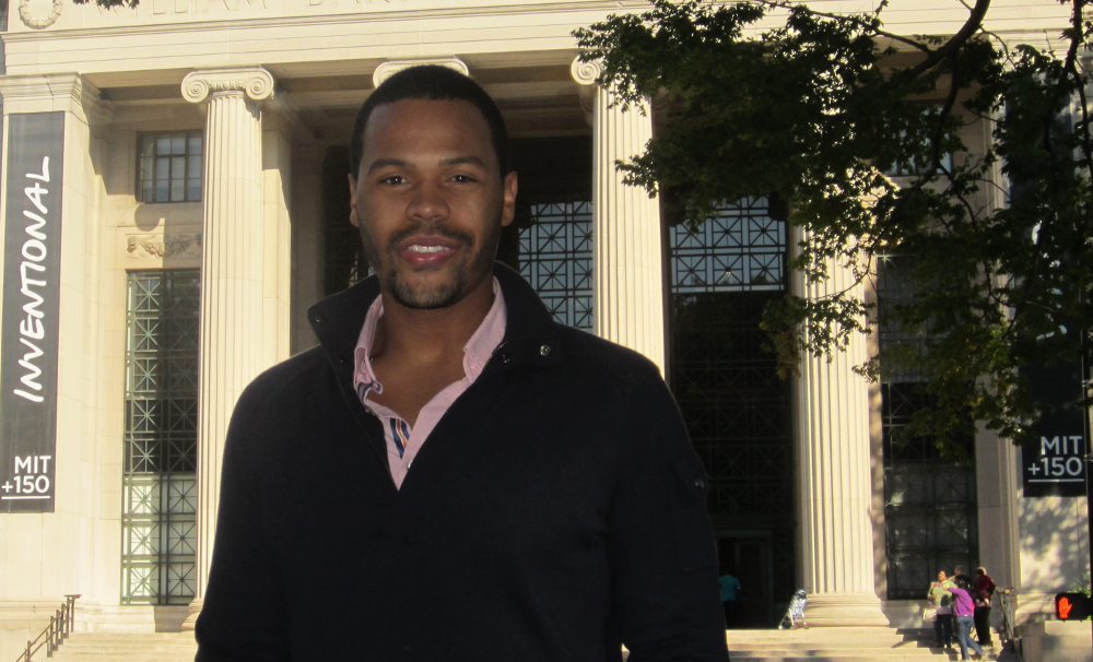 BE Modern Man - Alain Miguel BE Modern Man - Alain Miguel