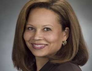 KellyEdwardsNBCU300232