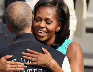 michelle-hugger-in-chief-obama