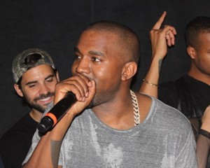 kanye west performing