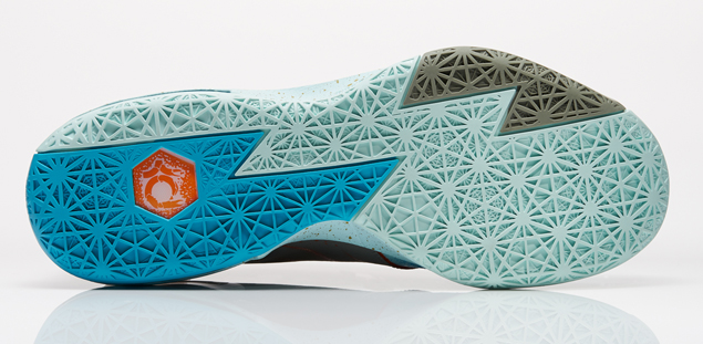 KD_VI_BlueCrab_outsole_11099_FB