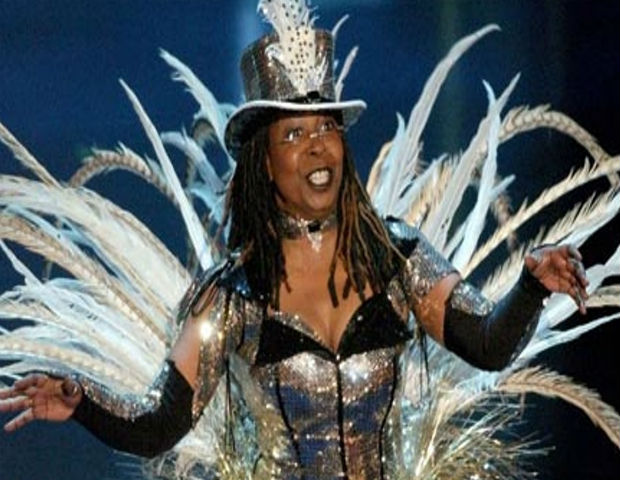 Whoopi-Goldberg-presents--007