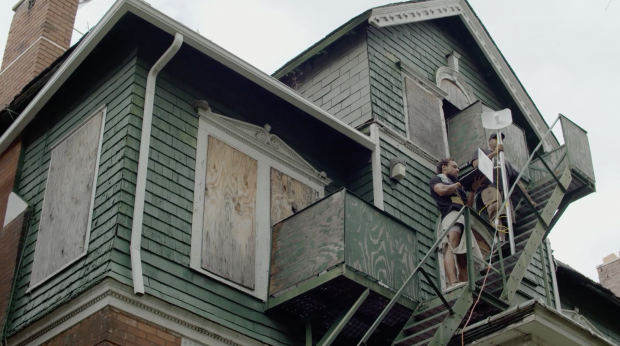 Digital Stewards installing WiFi (Image: Vice)