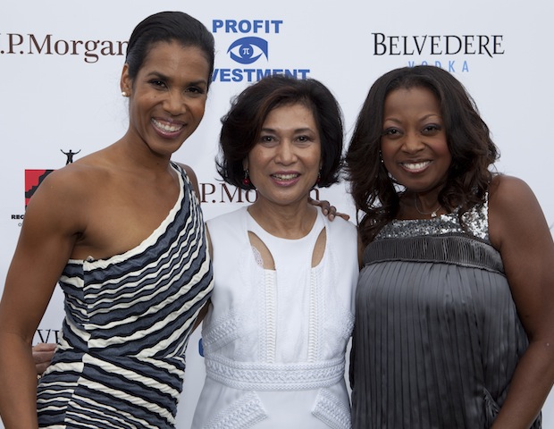 Leslie Lewis Sword - Loida Lewis - Star Jones