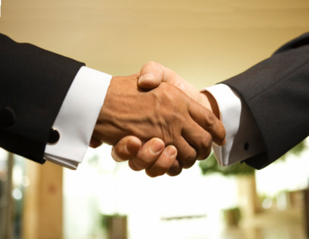 Cordial-Hand-Shake-620x480