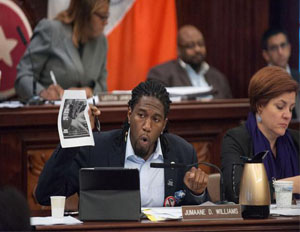 CRAIG WARGA/NEW YORK DAILY NEWS