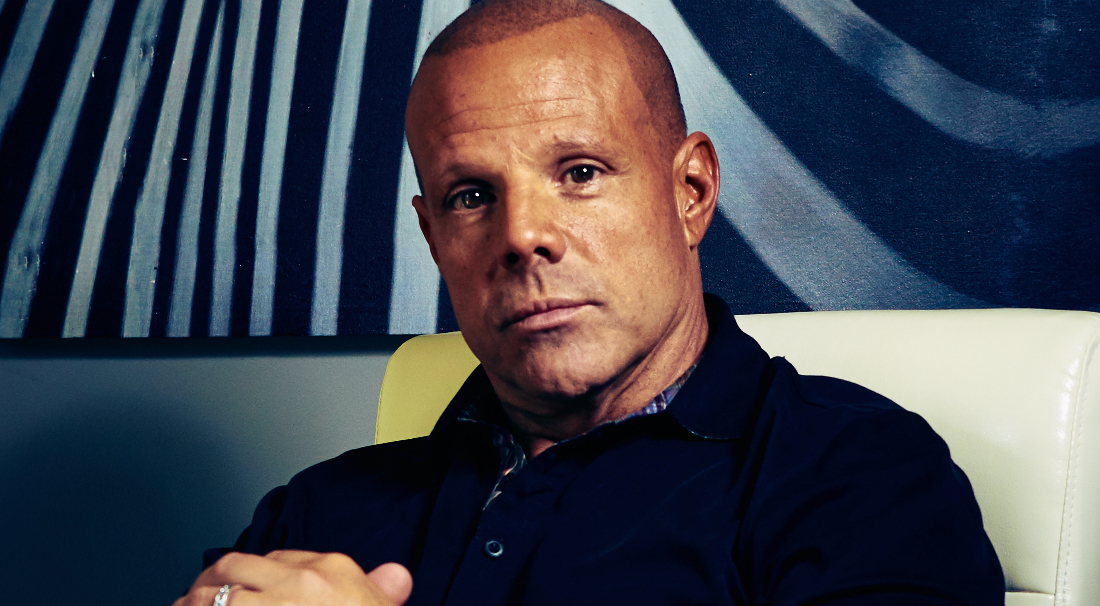 BE Modern Man- BE 100 - Louis Arriola