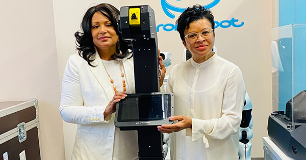 carolyn_howell_lynda_dorman_black_women_ceos_robot_technology_rapid_test_kits