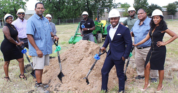 black_investors_buying_blocks_houston_to_build_black-owned_businesses