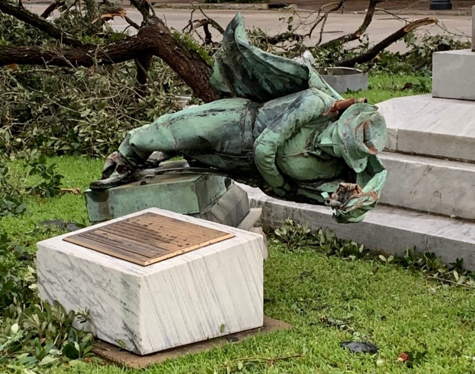 Hurricane Laura Takes out Confederate statue