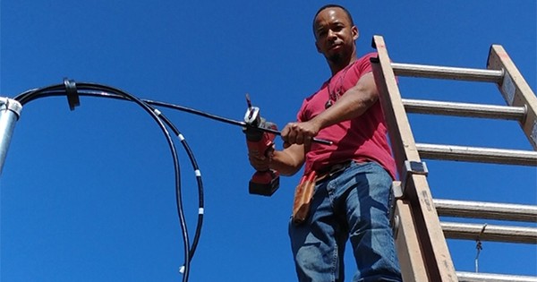 worker black-owned electrical services_company crockett_ lectrics