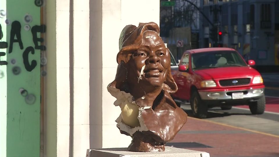 Breonna Taylor bust