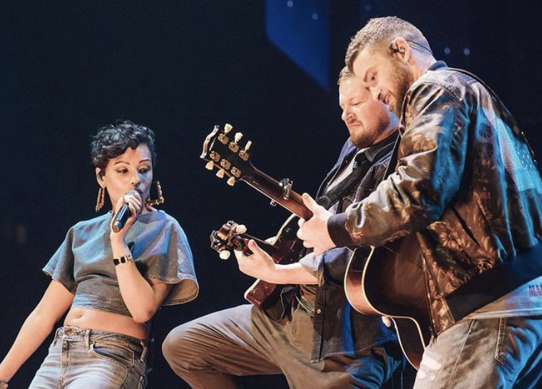 Nicole Hurst, Justin Timberlake,singer,cancer, background,Texas