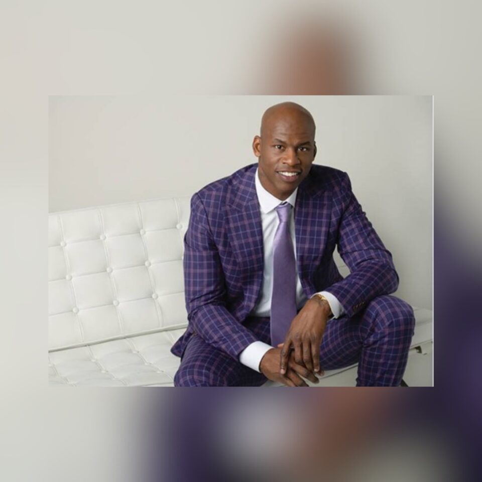 Al Harrington (Voila)