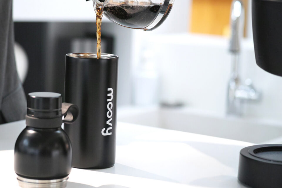 Self-cleaning water bottle