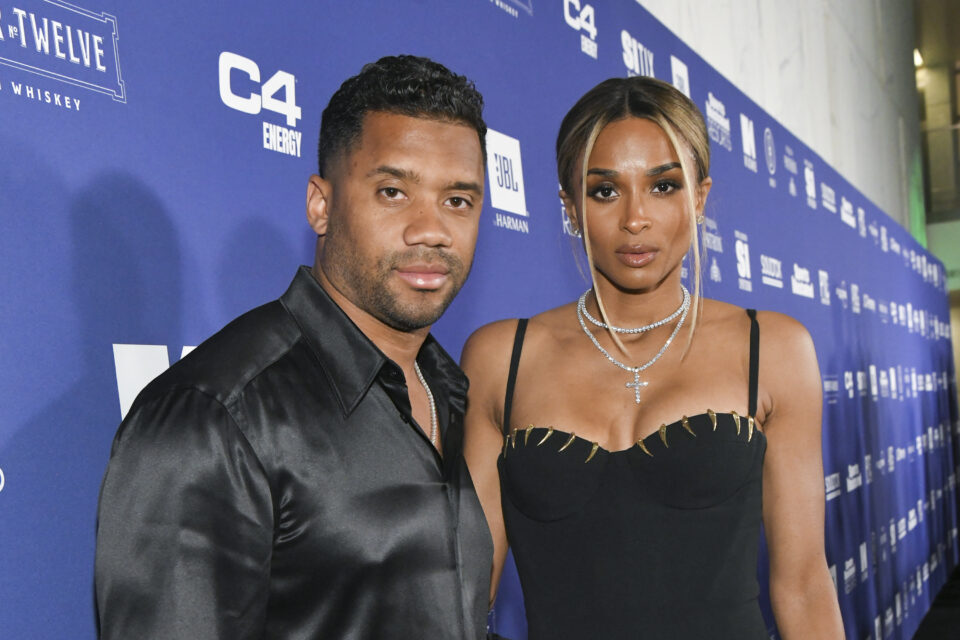 Russell Wilson / Ciara, donation