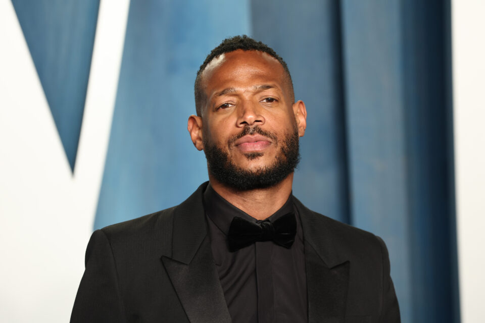 United airlines, Marlon Wayans, racial discrimination