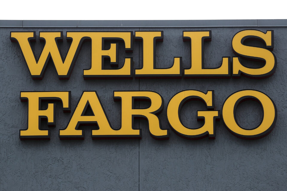 shareholder settlement, wells fargo