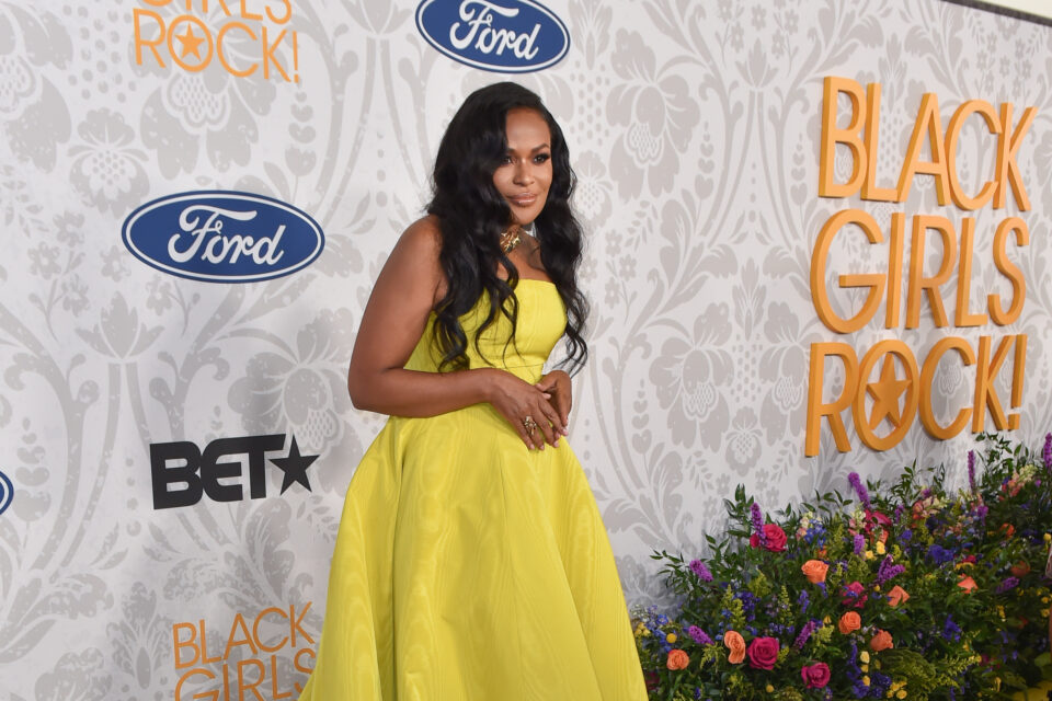 BLACK GIRLS BOND, black girls