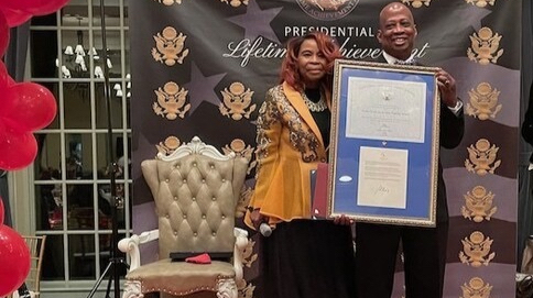 Jeffrey V. Noble, holistic