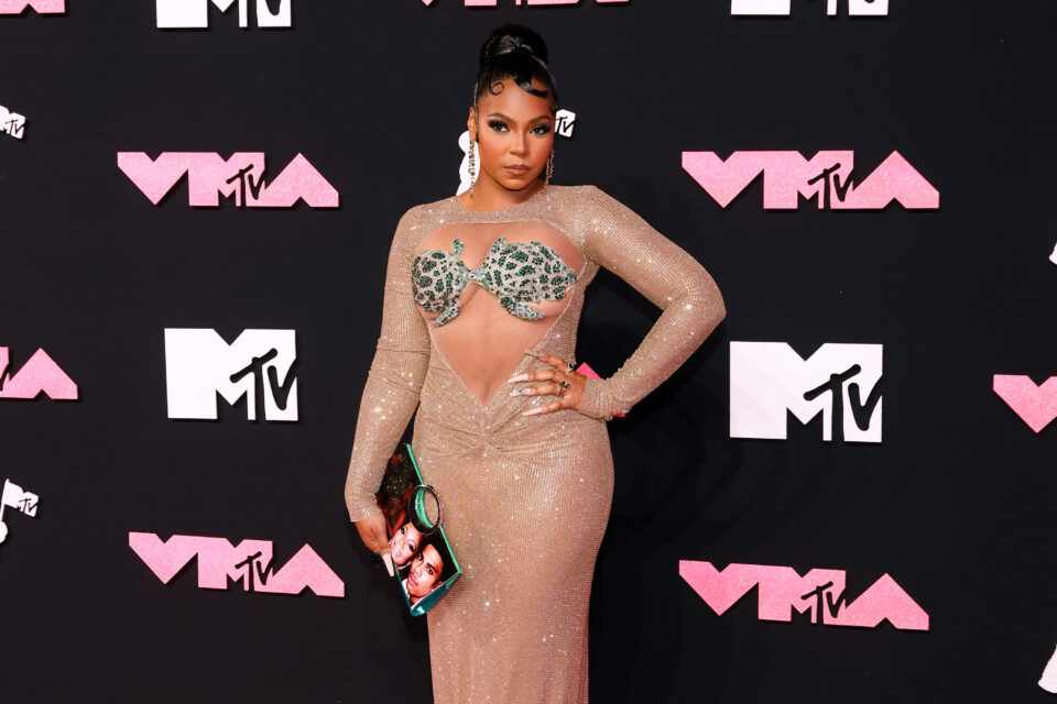 Ashanti, VMAs, handbag, designers