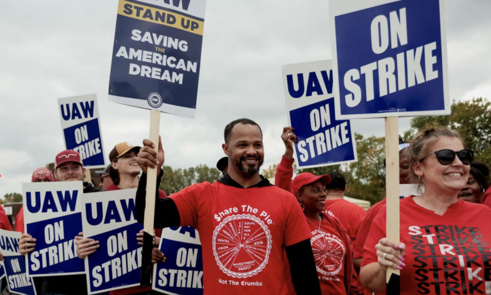 Detroit, auto workers, strike, union, company, industry